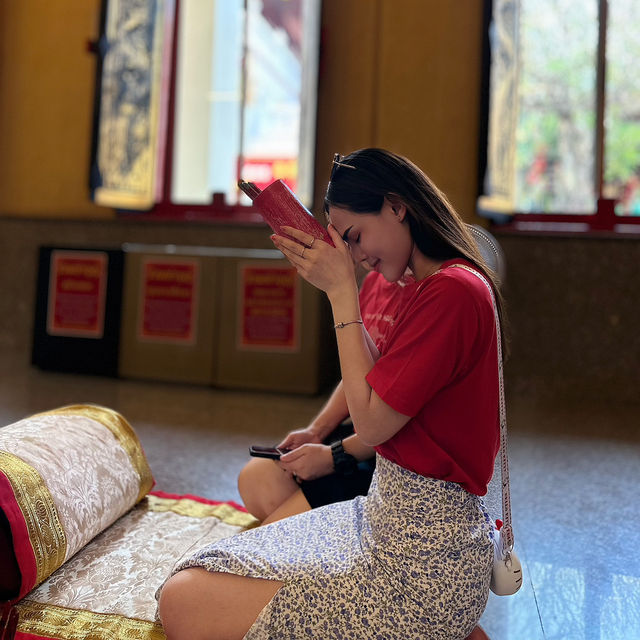 วัดกระทุ่มเสือปลา