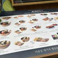【韓国】ホンデ駅近韓国家庭料理定食が安くて美味しい食堂🇰🇷