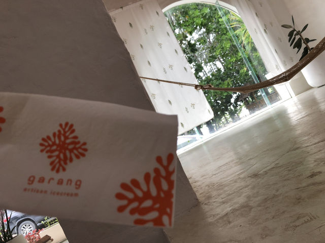 Garang .. คาเฟ่ริมทะเลพังงา