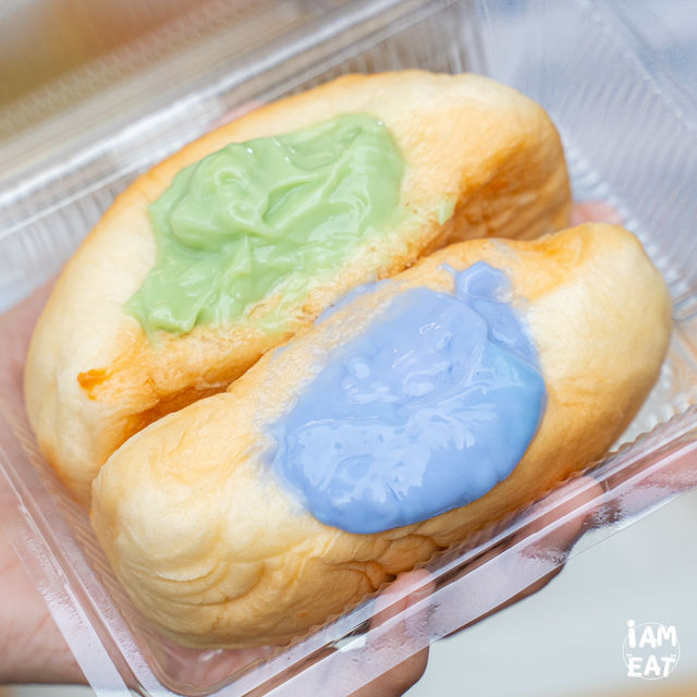 ขนมปังนึ่งไส้ทะลักย่านราชพฤกษ์สุดฮิต แป้งนุ่มมาก
