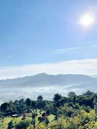 สัมผัสสายหมอก โอบกอดขุนเขา ที่ภูลังกา 🏞️✨