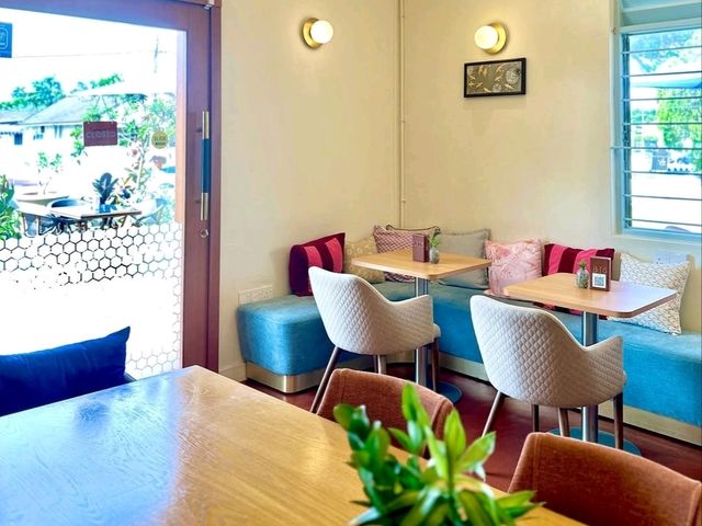 Hillrise Coffee 16 Canning Garden: Nostalgic Charm Meets Modern Comfort