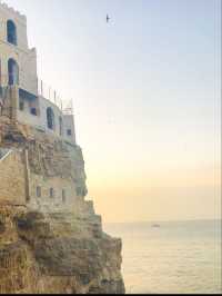 イタリアの絶景洞窟レストラン