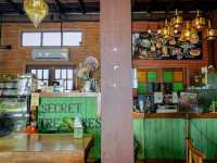 รีวิว Secret Treasures Cafe & Gallery กาญจนบุรี 🖼️