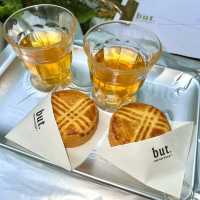 But.(we love butter), new type of sweets store