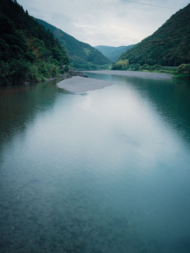 新緑が輝く四万十川🌿日本最後の清流を感じる旅