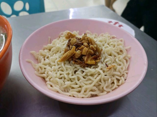 Lets Doscover Best Pork Soup located At Batupahat 
