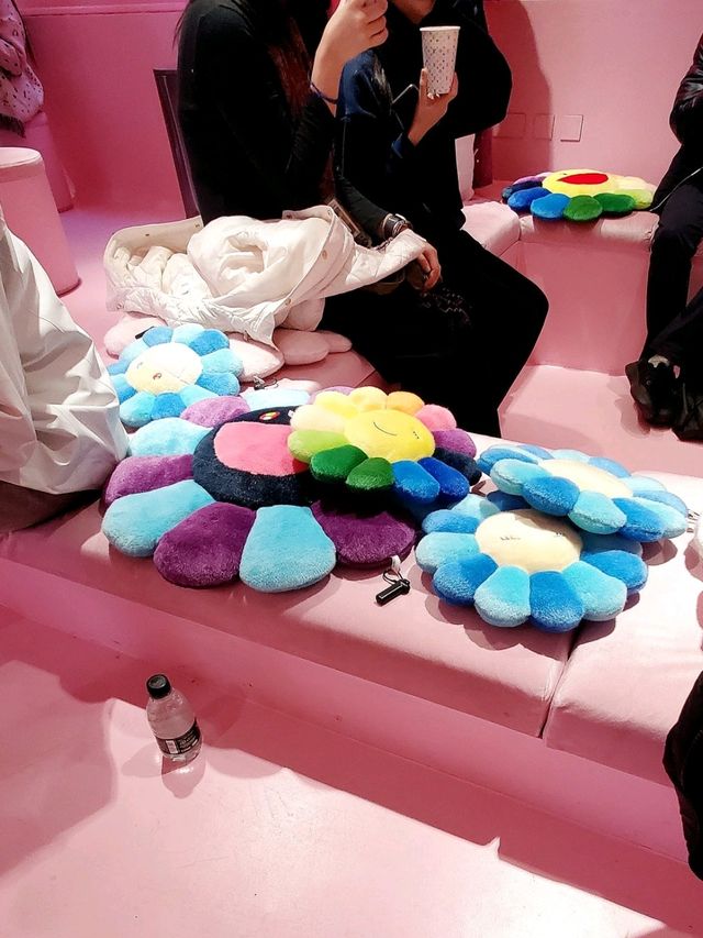 LOUIS VUITTON x MURAKAMI POP-UP STORE💗London💗