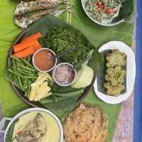 Barahom Barzaar ล่องเรือกอและ 