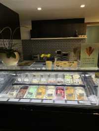 Why CREMOSO Will Save You When a Sweet Craving Hits in Kuta Lombok 🍦🍫
