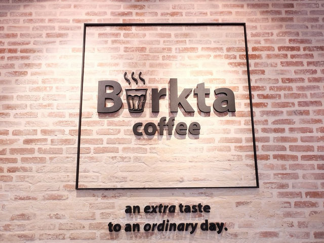 Burkta coffee : คาเฟ่โซนท่าแพ เชียงใหม่