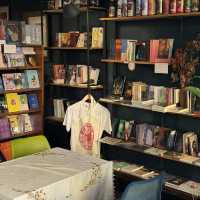 A BOOK with NO NAME ร้านหนังสือที่ชิกๆ ย่านสามเสน