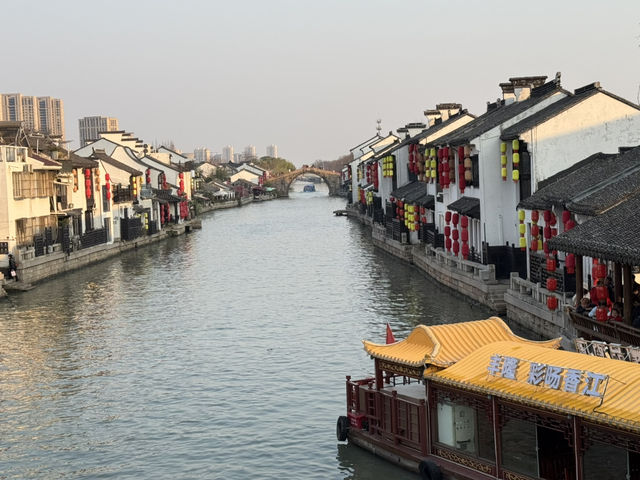 An Evening Stroll Through Wuxi’s Vibrant Nanchang Street
