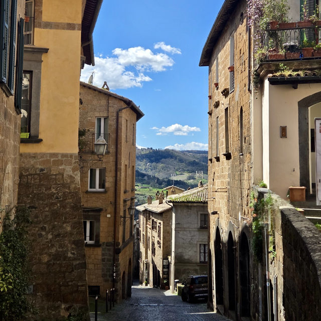 금빛 외관에 반짝이는 모자이크 장식, 오르비에트 성당🇮🇹