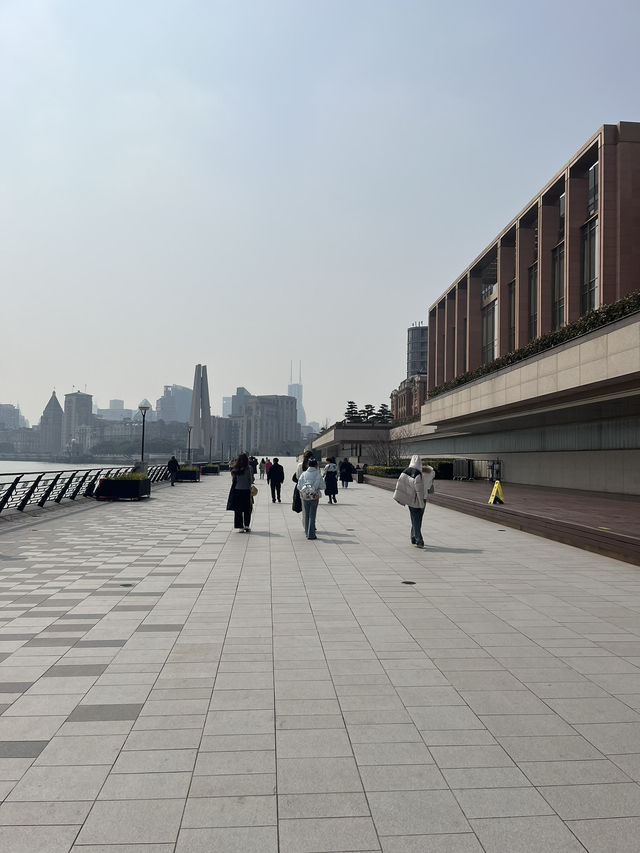 เดินเล่นที่ North Bund Greenland พร้อมถ่ายรูปสวยๆ