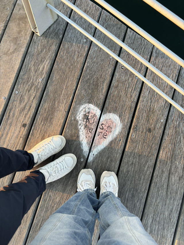 April in Sydney: Sunshine, Street Art & Harbour Views