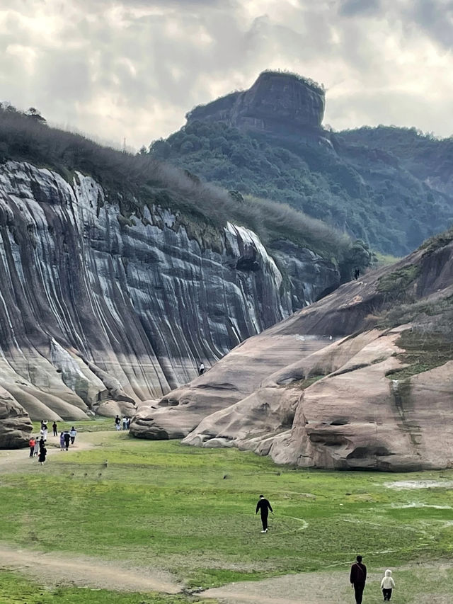 Shuangqiao Reservoir: Hunan’s Real-Life Zelda | A Wild Danxia Wonderland