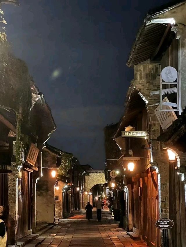 Wuzhen: The Living Dream of a Thousand Years