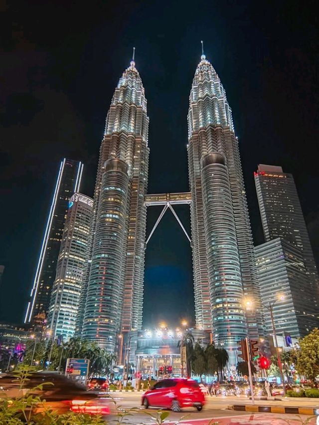 🌆 Discover the Magic of Kuala Lumpur – A City of Contrasts 🇲🇾✨