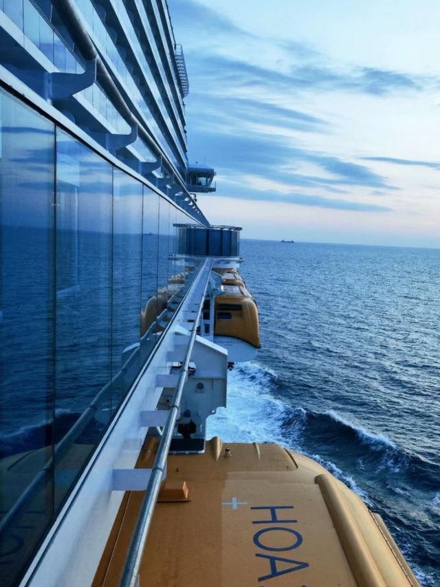 There’s nothing to do on this cruise… except gain 5 pounds!