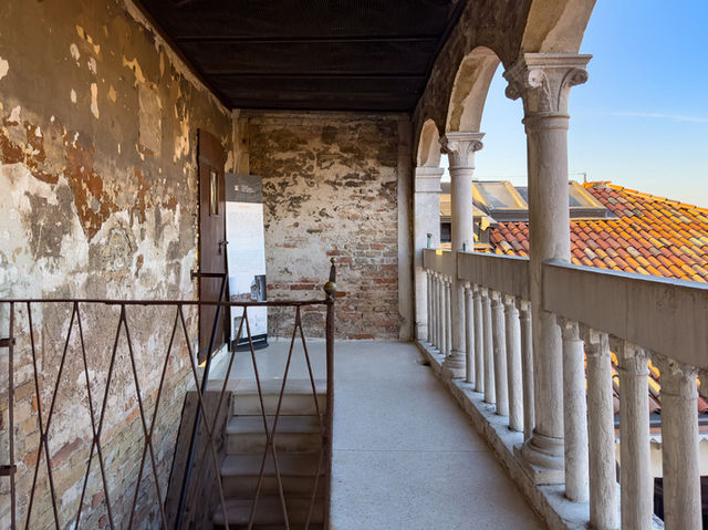 【秘密の螺旋階段】Palazzo Contarini del Bovolo（コンタリーニ・デル・ボーヴォロ宮殿）