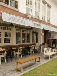 ThisThat Bakery Cafe