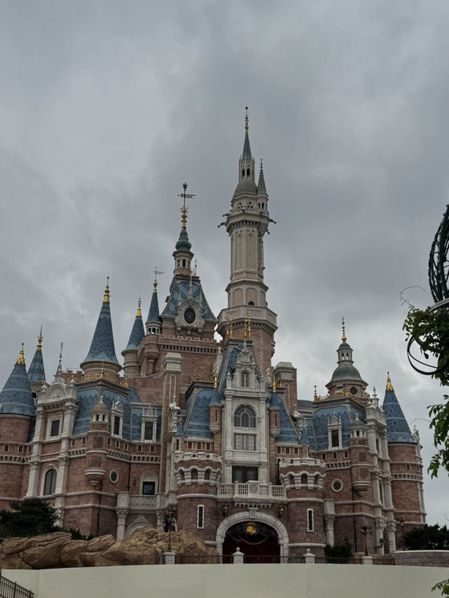 8 Days in Shanghai