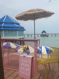 Tiny Island Cafe @ Bangsan