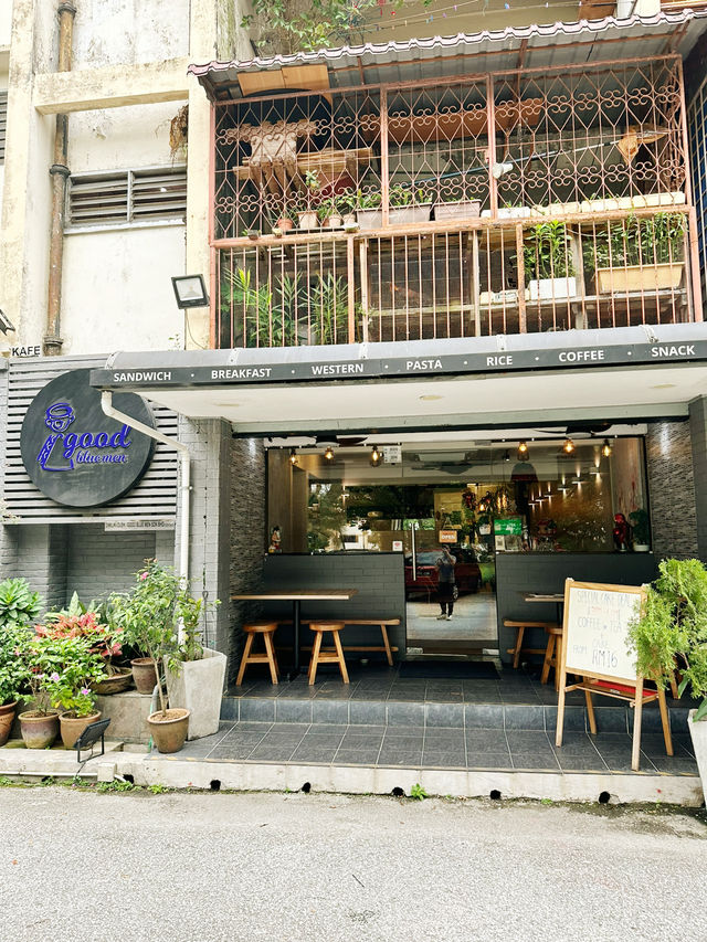 Hidden Gem in PJ: Good Blue Men, Great Vibes