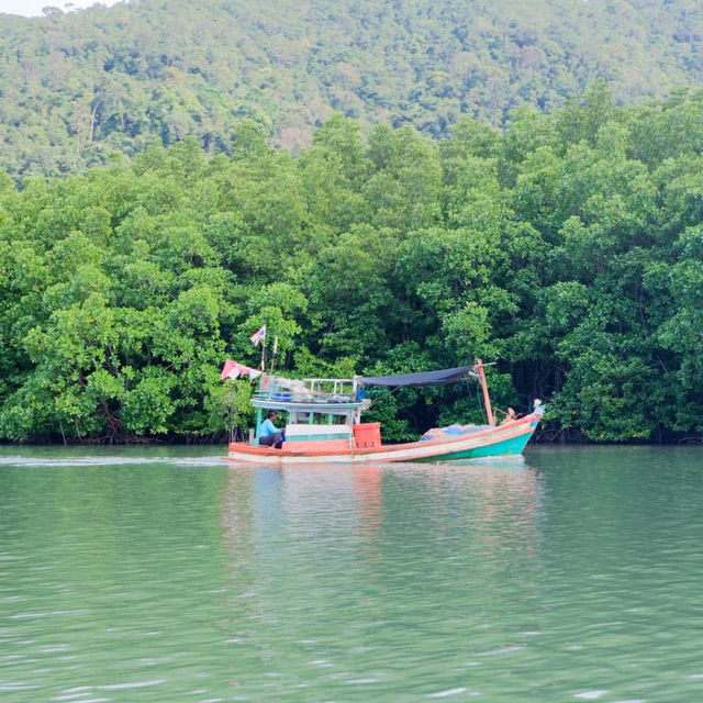 ล่องเรือกอนโดล่า เกาะช้างเลี้ยวซ้าย🌿📍