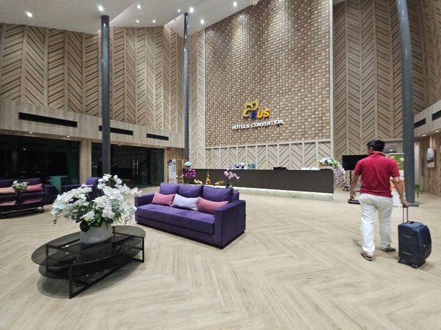 รีวิว Rus Hotel and Convention Ayothaya