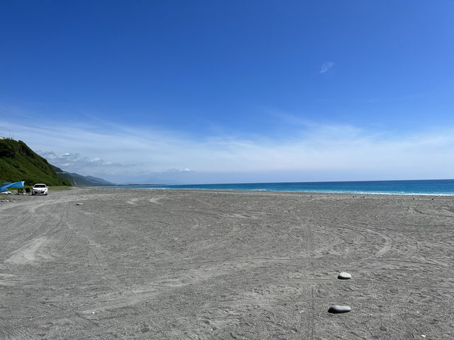 金崙沙灘｜台東南迴線上的靜謐秘境，日出、星空與海風的療癒之地