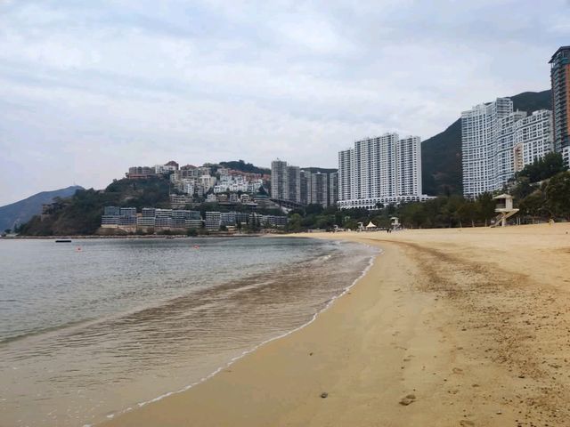 ชายหาดสวย ทางตอนใต้ของเกาะฮ่องกง