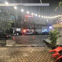อีกา สาทร Café&Restaurant