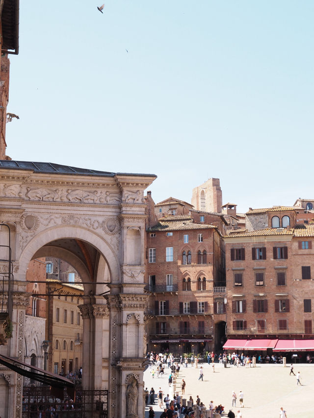 イタリアの世界遺産の中世の街　シエナ