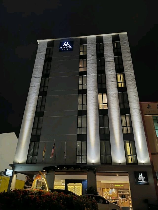 "Urban Comfort in the Heart of Kuching"