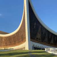 Springtime Serenity: Discovering the Grand Mosque of West Sumatra