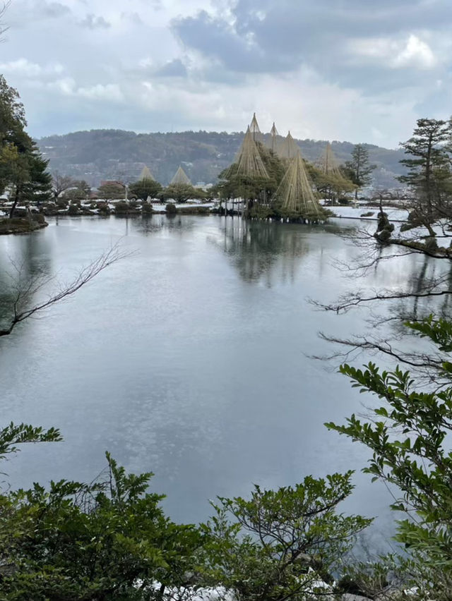日本らしい厳かで凛とした雰囲気の歴史ある庭園🫶⛩