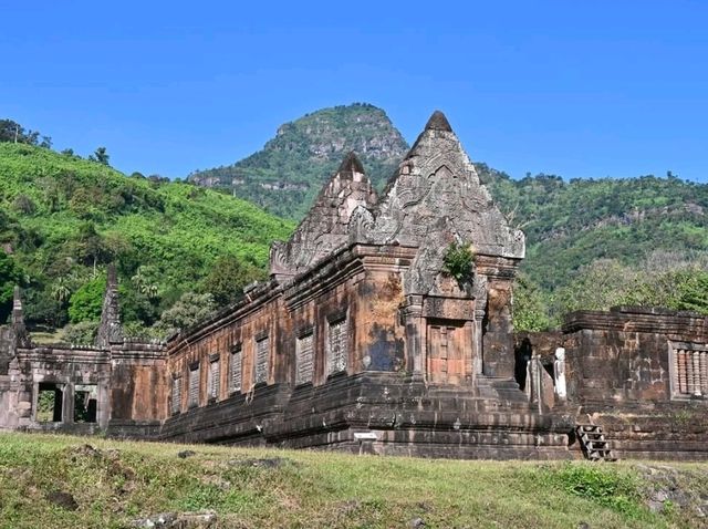 Laid-Back Vibes and Ancient Ruins Coolness
