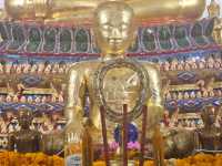 กราบพระหลวงพ่อแขนลาย ที่วัดดังอยุธยา