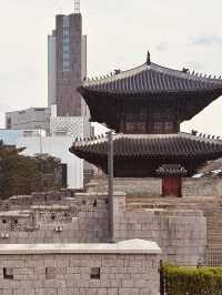 Heunginjimun: A Majestic Gateway Connecting Seoul's Past and Present