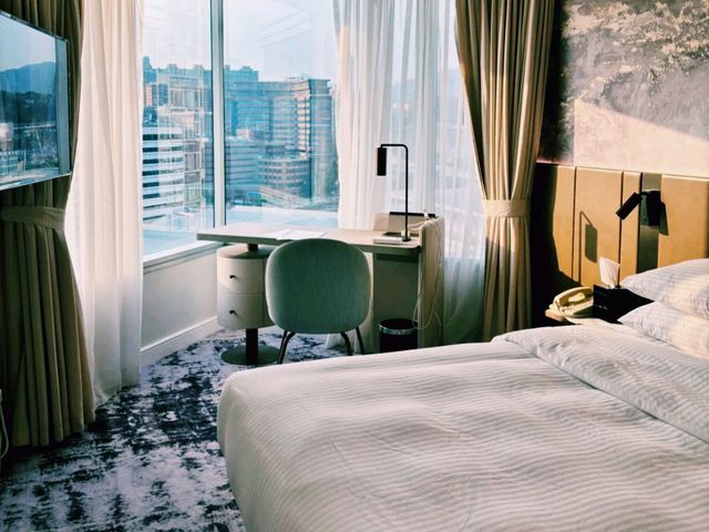 香港海景酒店推薦：香港都會海逸酒店，使用trip.com預訂享受最大優惠