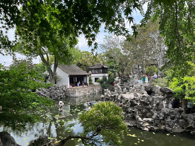 🪷 Lion Grove Garden 狮子林 — Rock Maze Meets Tranquility in Suzhou
