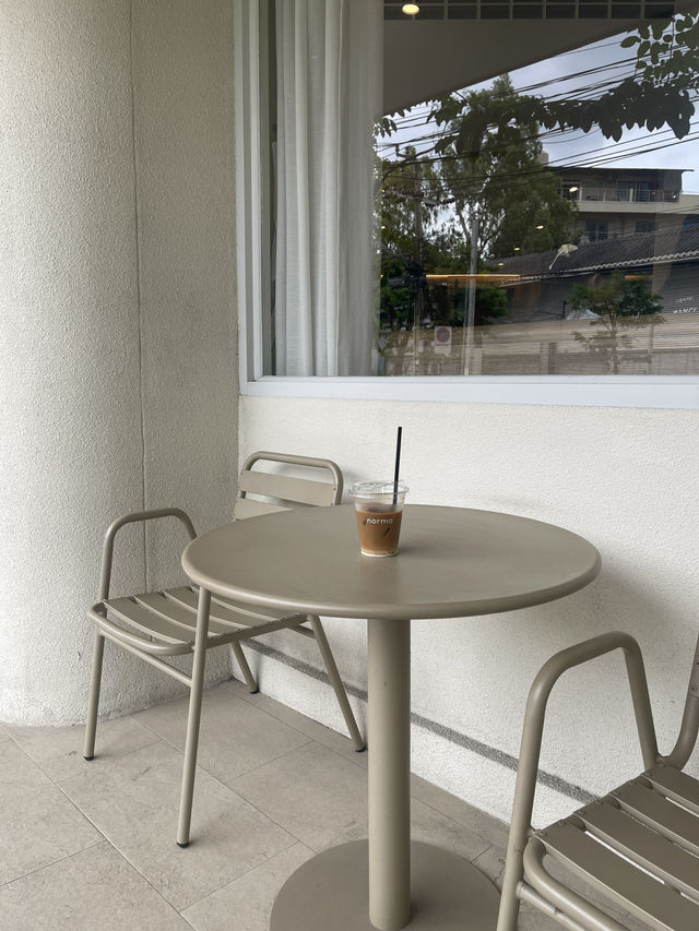 Norma Cafe คาเฟ่ย่านลาดพร้าว สไตล์มินิมอล