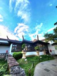 Inspiring pavillions of Bonsai Garden
