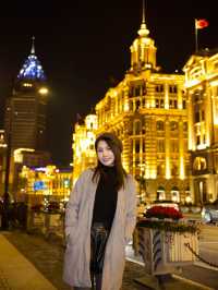 The Bund ยามค่ำคืน แสงไฟวิบวับ 💛✨