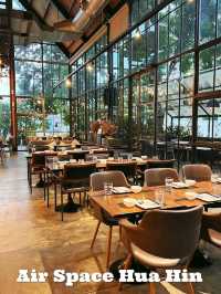 Air Space Hua Hin ร้านอาหารและคาเฟ่สุดเท่และวินเทจ