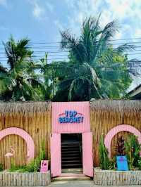 Top Seacret Beach Cafe เป็นคาเฟ่ริมทะเลสไตล์บาหลี