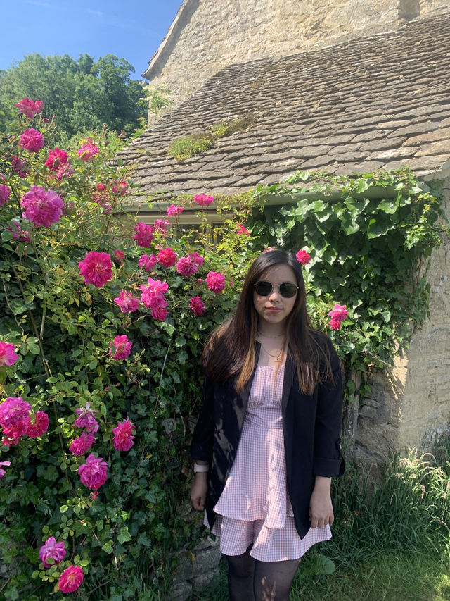 🏡 The Cotswolds, UK – Your Dreamy Summer Vacation & Day Trip from London 🌸✨