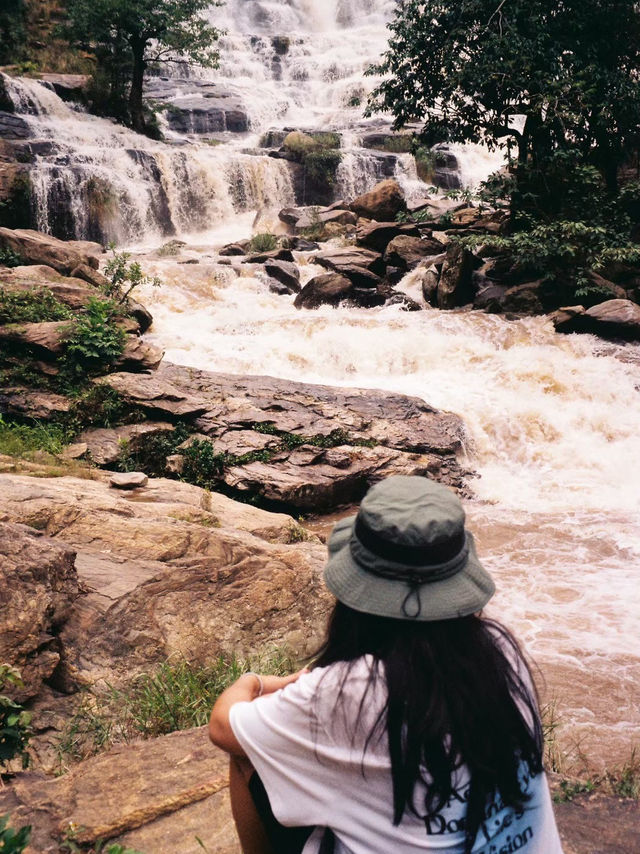 🌿 รีวิว: น้ำตกแม่ยะ – เสียงน้ำที่ปลุกใจให้ตื่น